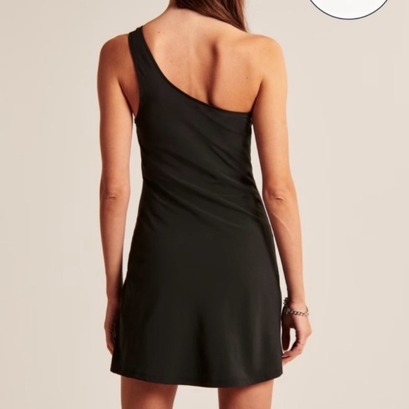Abercrombie & Fitch Traveler One Shoulder Mini Dress - Picture 2 of 5